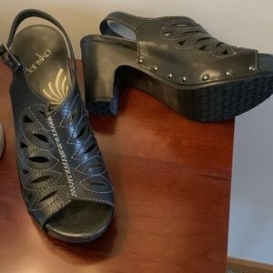 Dansko sandals 38 EUC